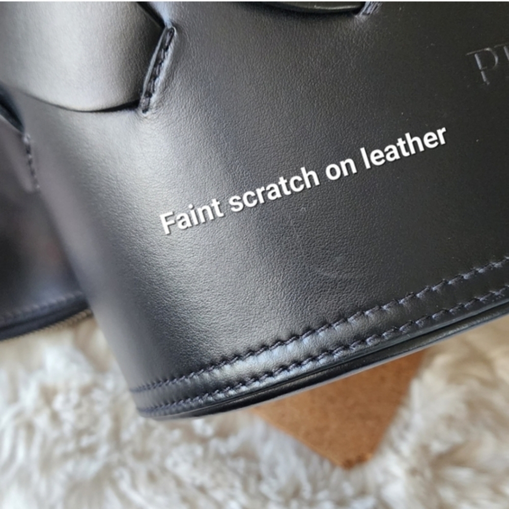 Prada Vitello Intreccio Woven Bucket - Picture 5 of 12